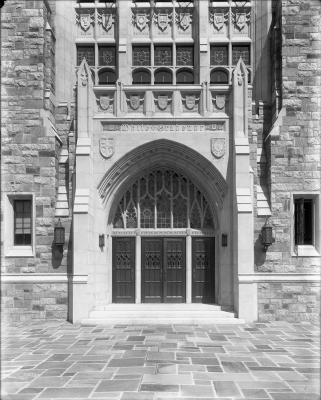 The entrance to White-Gravenor Hall in 1933