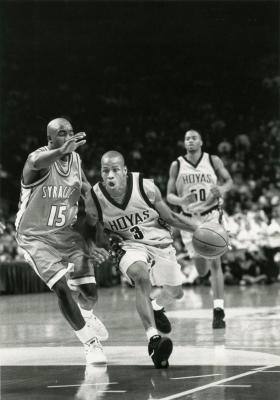 Iverson (#3) drives to the hoop against Syracuse