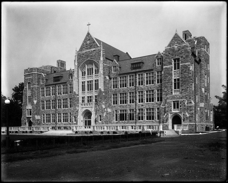 The exterior of White-Gravenor Hall in 1933