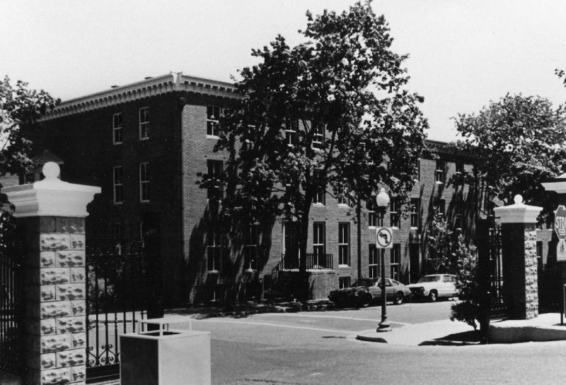 Alumni Square (Village B)