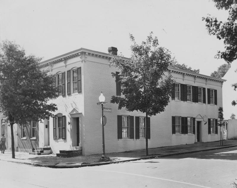 Alumni House at Georgetown University, 1970